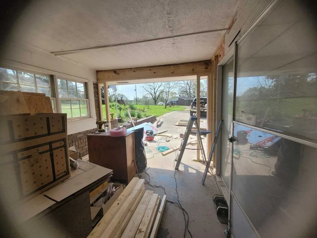 Air movers and dehumidifier for Drying & Dehumidification in Madeira